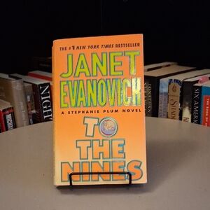 To the Nines By Janet Evanovich